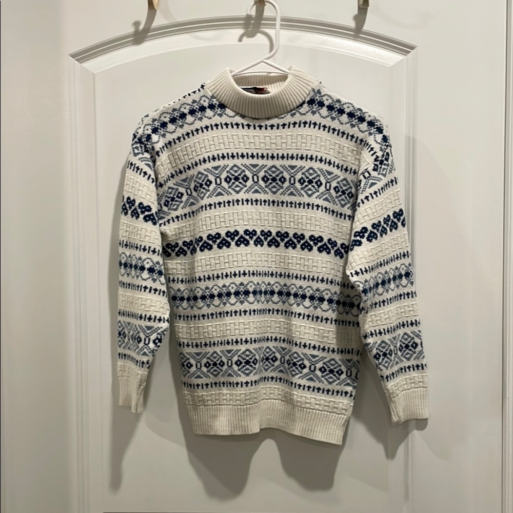 Vintage Fair Isle Knit Ski Sweater. Size small